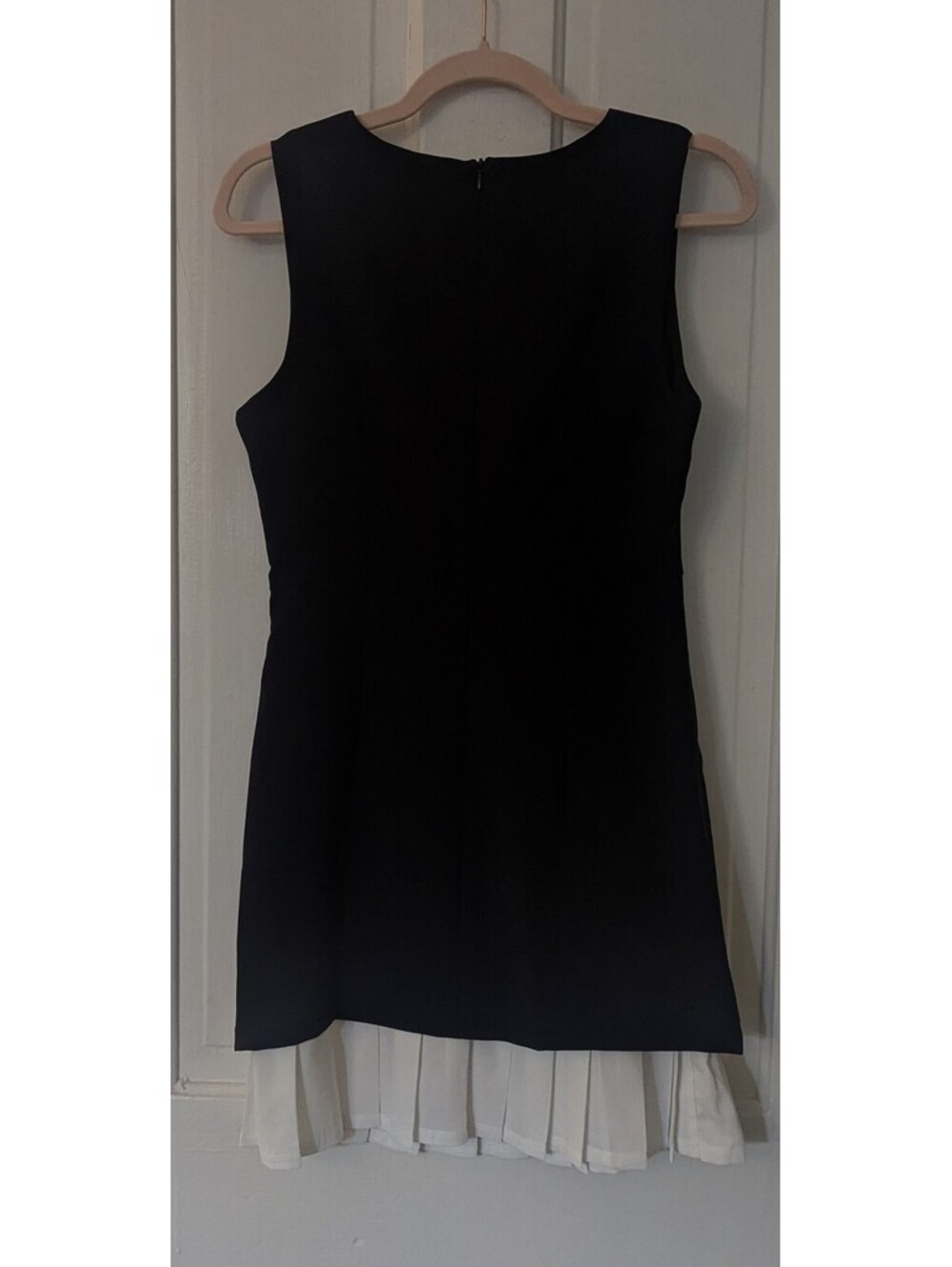 NWT COMMENSE BLACK CONTRAST PLEATED HEM DRESS | SiZE S | AUDREY HEPBURN LOOK!